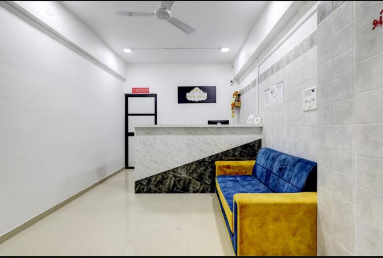 Hotel Nexus Surat Exterior photo