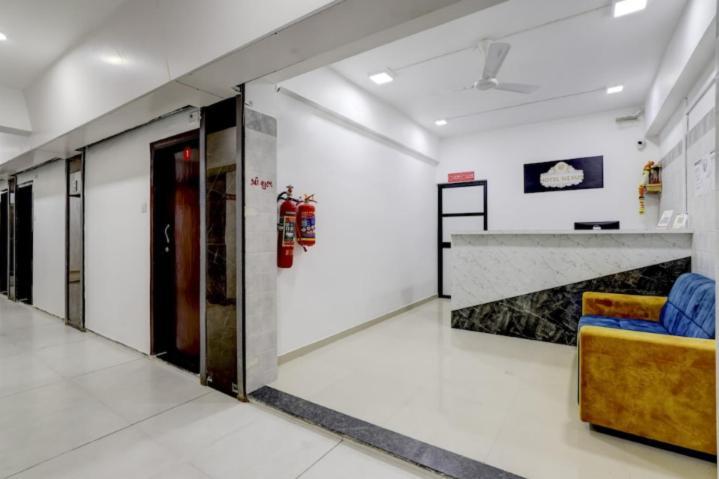 Hotel Nexus Surat Exterior photo